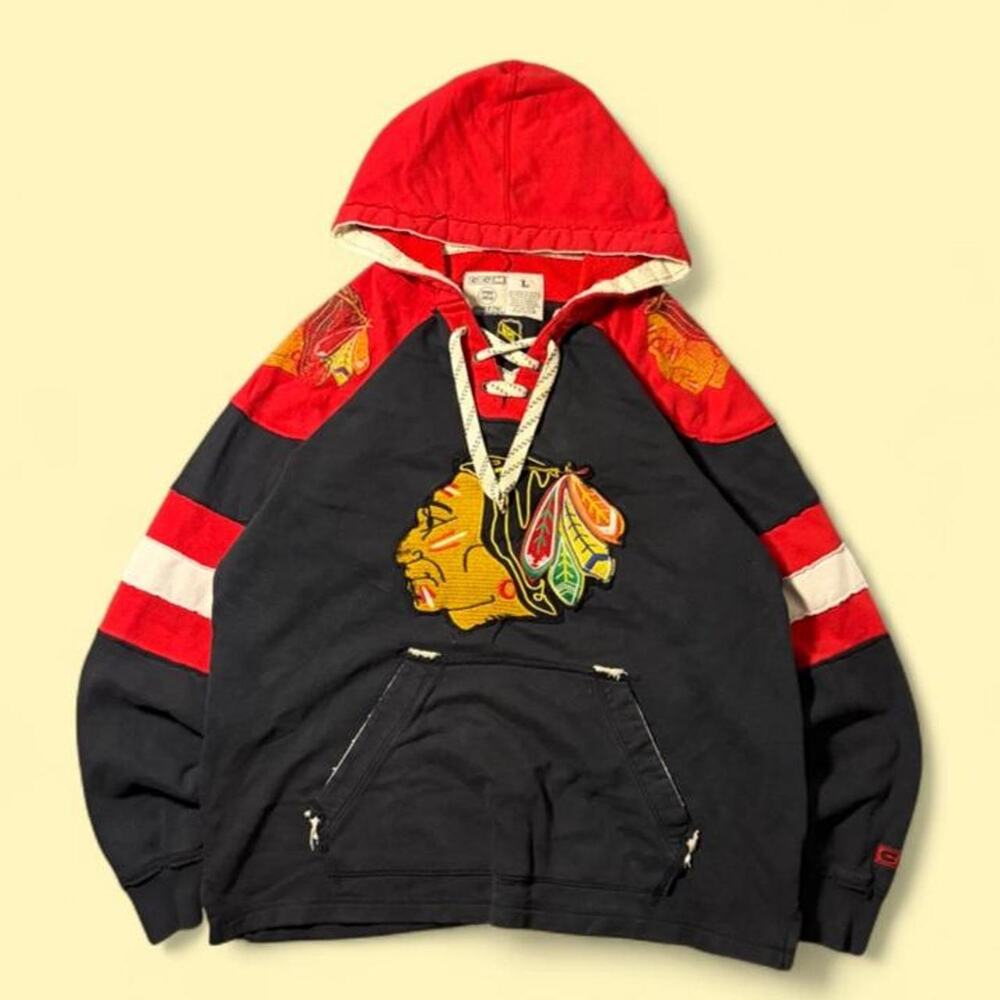 Vintage y2k chicago blackhawks ccm